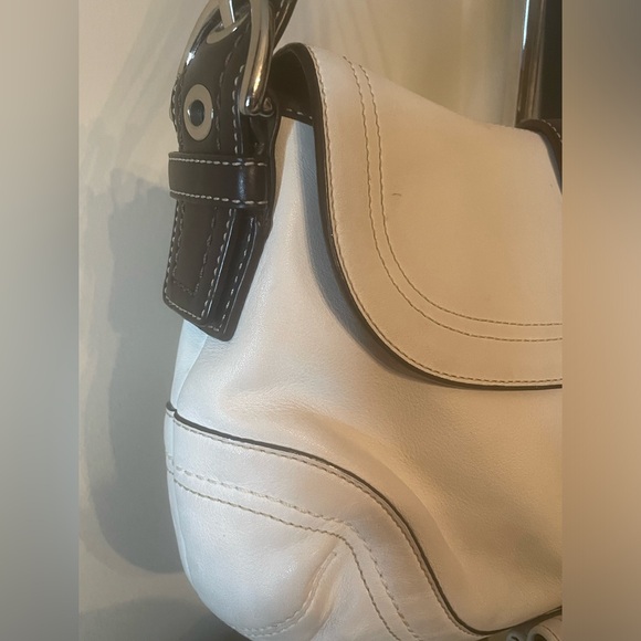 Y2K Coach F10910 Soho Leather Buckle Flap Hobo Bag w/matching wallet - Picture 7 of 13